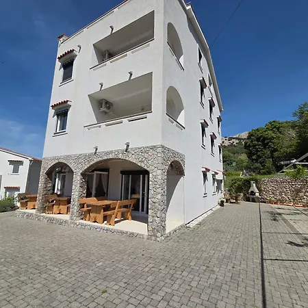 Apartments Leticia Baska  Exterior photo