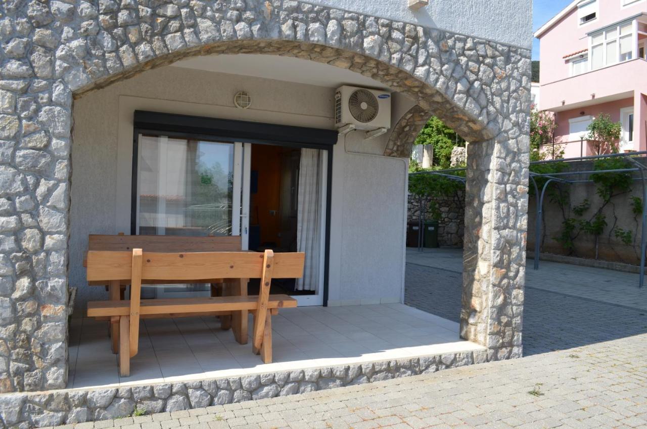 Leticia Apartment Baska (Krk)